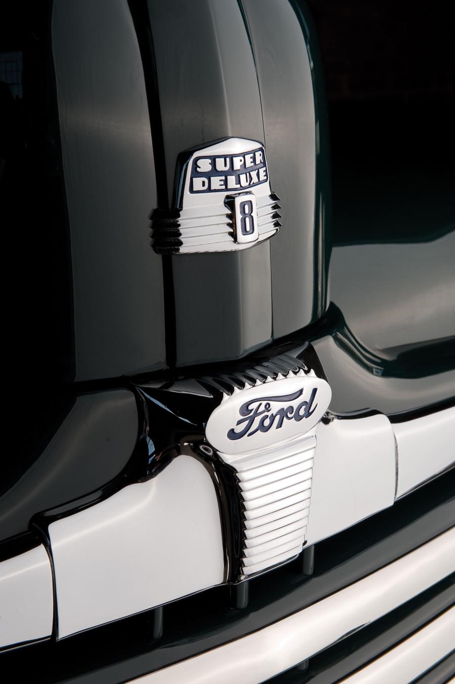  Ford Super DeLuxe Sportsman Convertible 1947 года  (фото 25 из 61)